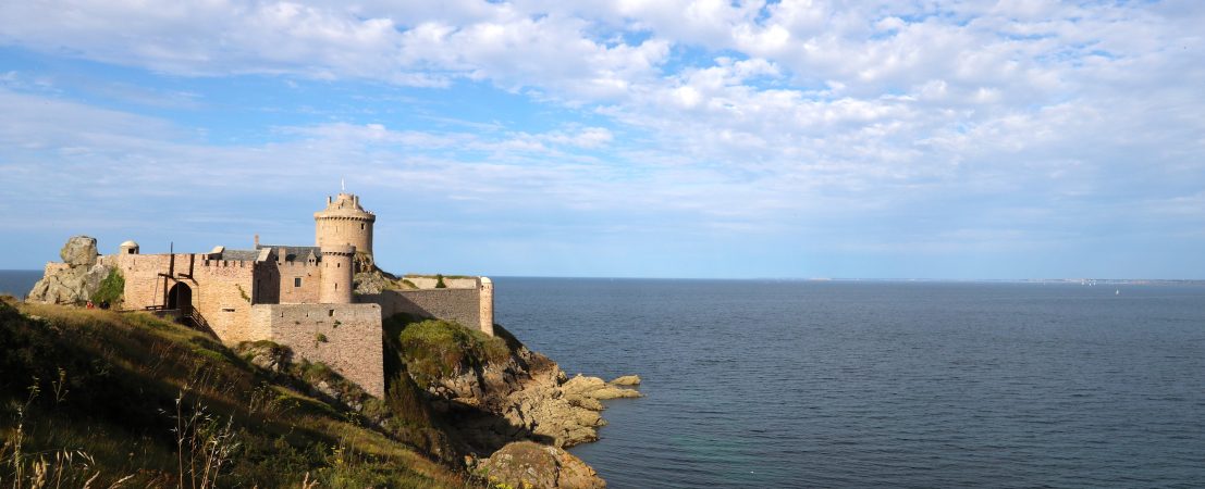 Fort la Latte, Château de La Roche Goyon